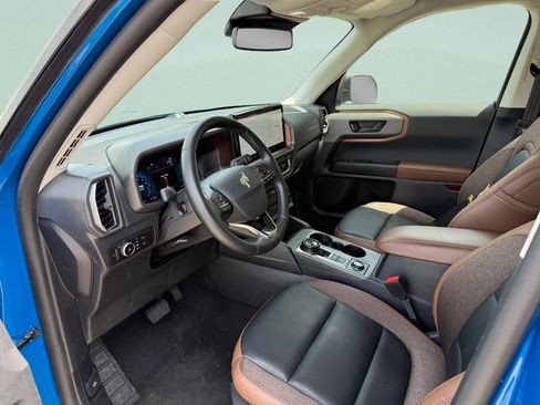 Certified 2025 Ford Bronco Sport Outer Banks w/ Outer Banks Tech Package+ AWD/4WD image 4