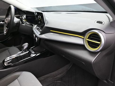 Used 2024 Chevrolet Trax LT w/ Driver Confidence Package image 43