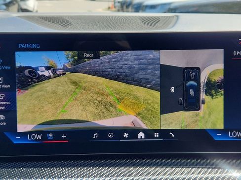 Used 2024 BMW X7 M60i w/ Executive Package AWD/4WD image 23