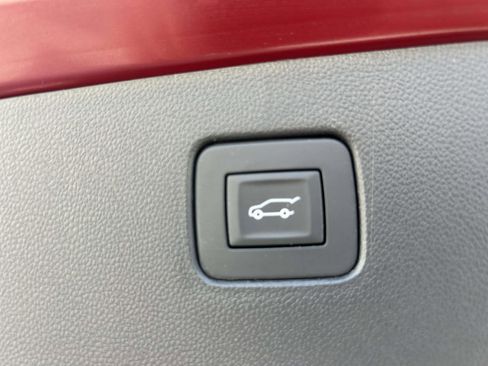 Used 2025 Buick Envista Preferred w/ Convenience I Package FWD image 17
