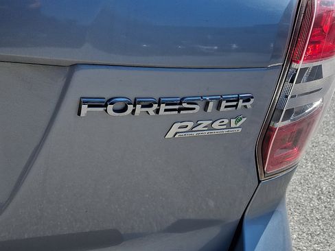 Used 2015 Subaru Forester 2.5i image 28