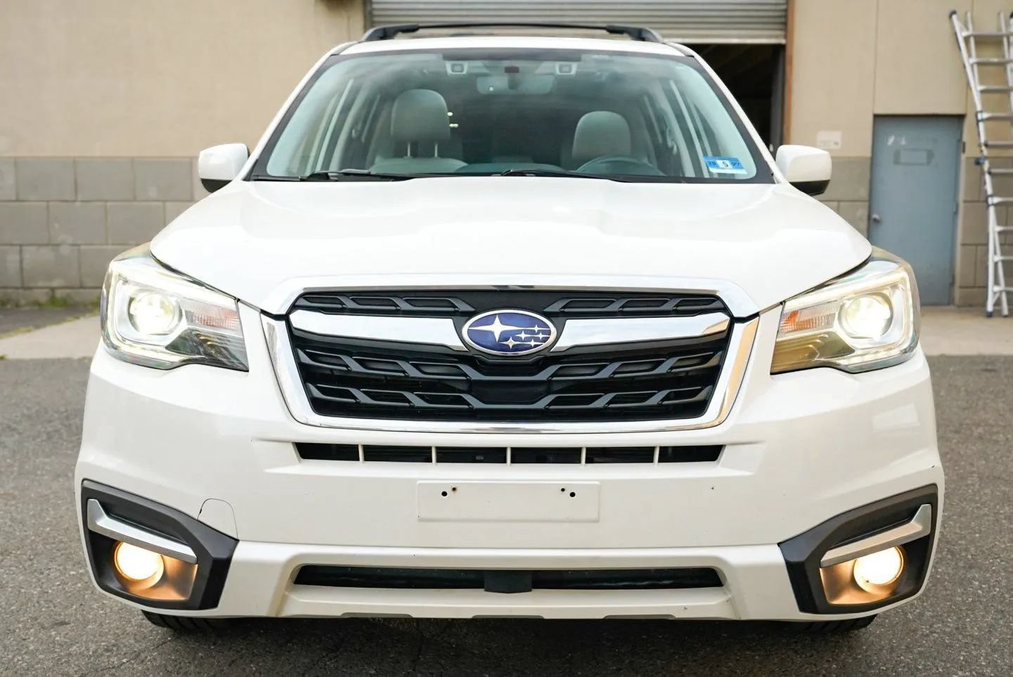 Used 2018 Subaru Forester 2.5i Limited AWD/4WD image 2