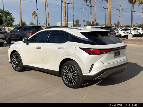 Used 2024 Lexus RX 350 Premium w/ Accessory Package (Z1) FWD image 4