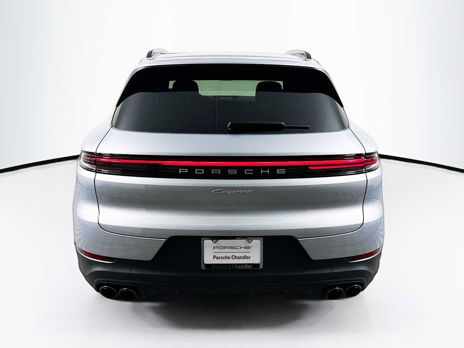 Used 2026 Porsche Cayenne AWD/4WD image 10