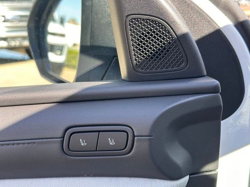 Certified 2025 Hyundai Santa Cruz Limited image 22