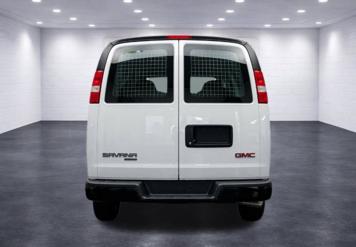 Used 2014 GMC Savana 1500 RWD image 4
