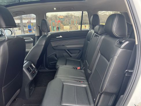 Used 2022 Volkswagen Atlas SE w/ Panoramic Sunroof Package image 30