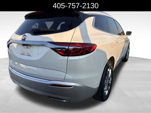 Used 2019 Buick Enclave Avenir w/ Avenir Technology Package FWD image 3