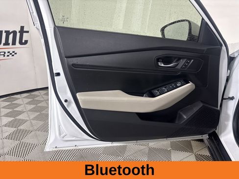 Used 2025 Honda Accord Touring image 9