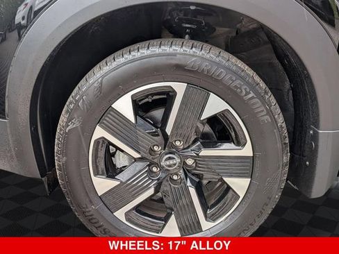 Certified 2025 Nissan Kicks SV AWD/4WD image 10