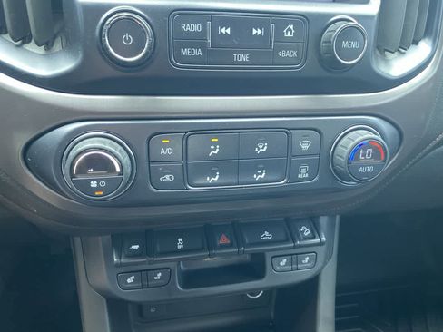 Used 2015 GMC Canyon SLE w/ All-Terrain Package image 18