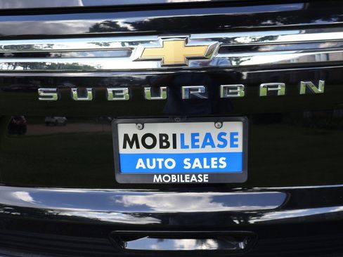 Used 2023 Chevrolet Suburban LS RWD image 31