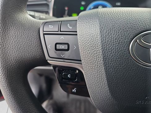 Certified 2025 Toyota Camry LE image 11