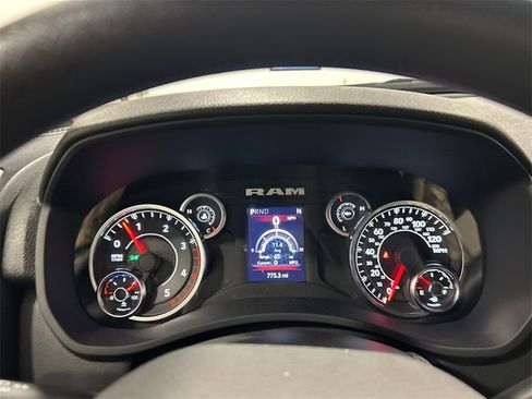 Used 2024 RAM 3500 Tradesman w/ Chrome Appearance Group image 19