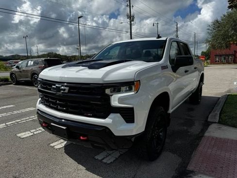 Used 2024 Chevrolet Silverado 1500 LT Trail Boss w/ Protection Package AWD/4WD image 4