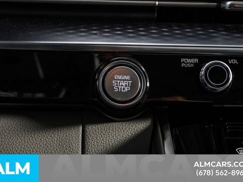 Used 2024 Kia Carnival SX Prestige image 31