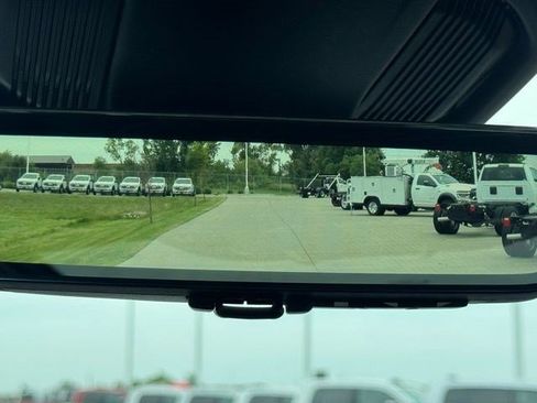 New 2026 Jeep Cherokee Overland w/ Advanced Pro Tech Group AWD/4WD image 31