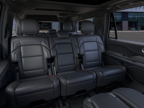 New 2025 Lincoln Navigator L Reserve w/ Jet Appearance Package image 11