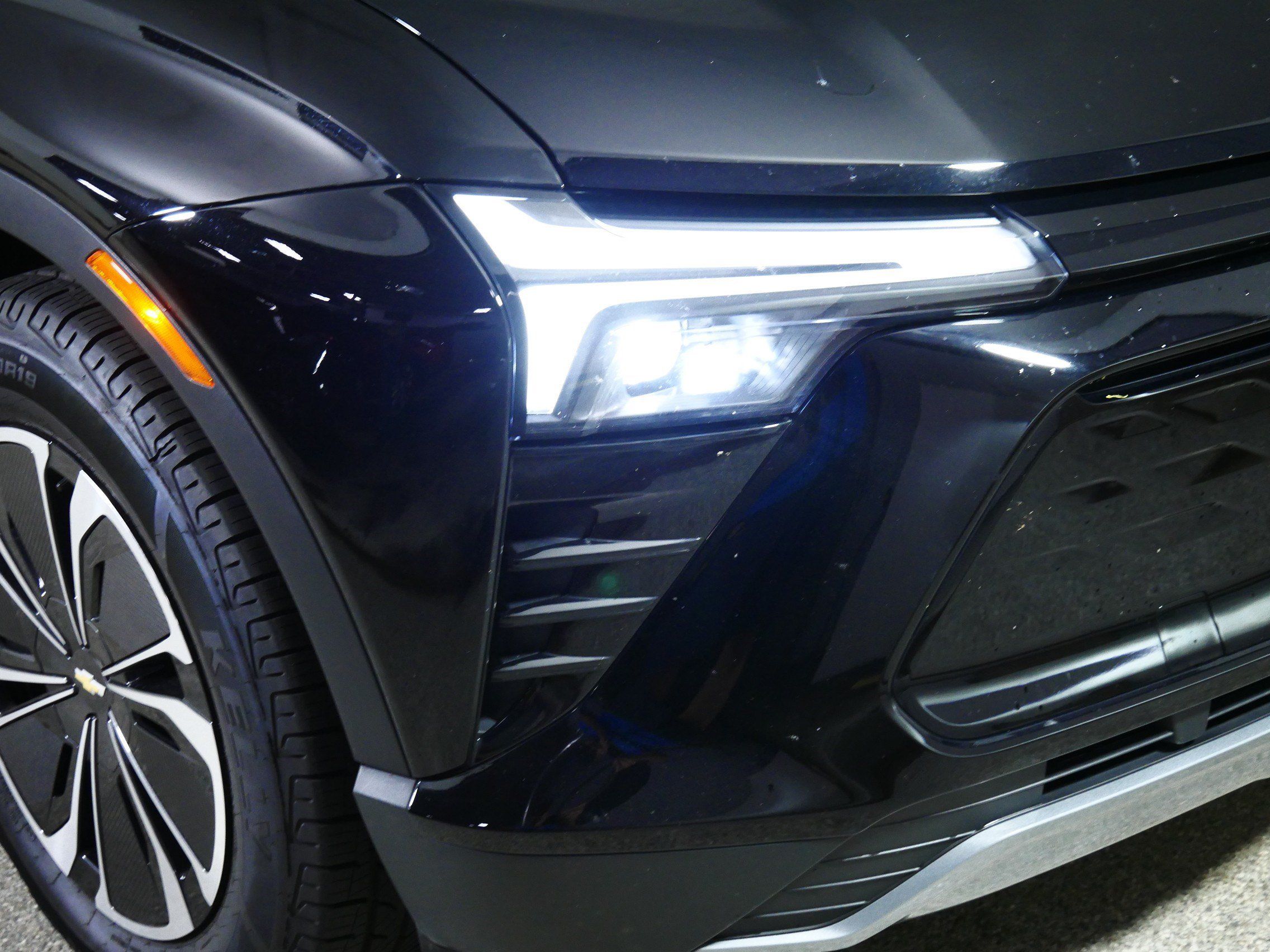 Used 2024 Chevrolet Blazer EV LT AWD/4WD image 16