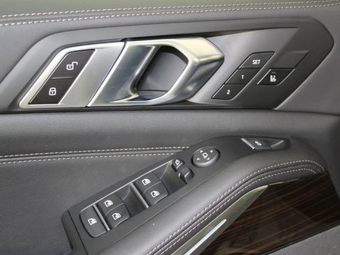 New 2026 BMW X5 xDrive40i w/ Climate Comfort Package image 23