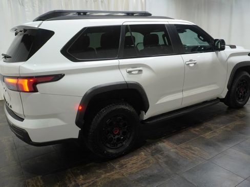 Used 2024 Toyota Sequoia TRD Pro AWD/4WD image 4