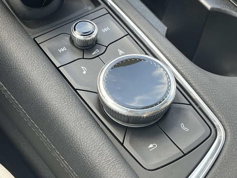 Certified 2023 Cadillac XT6 Sport w/ Technology Package AWD/4WD image 40