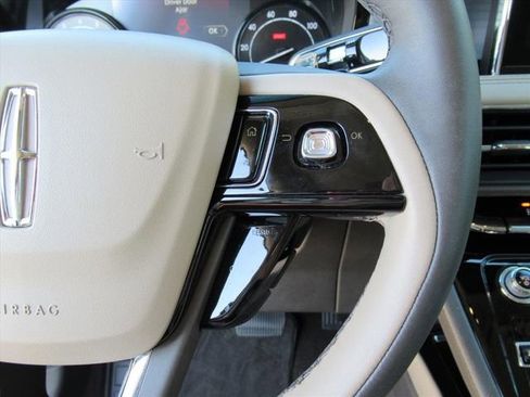 Used 2022 Lincoln Corsair FWD image 18