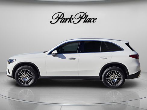 Certified 2025 Mercedes-Benz GLC 300 300 image 2