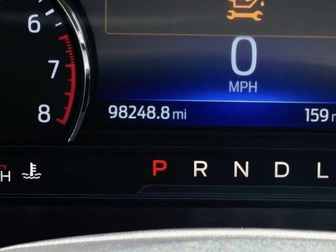 Used 2023 Ford Explorer XLT RWD image 14