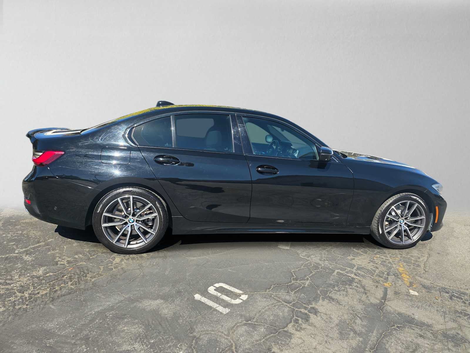 Used 2021 BMW 330i Sedan w/ Convenience Package RWD image 2