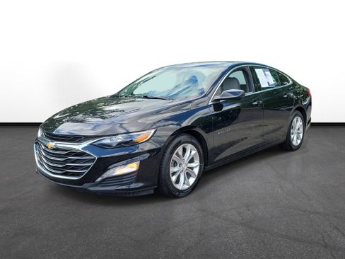 Used 2022 Chevrolet Malibu LT FWD image 2
