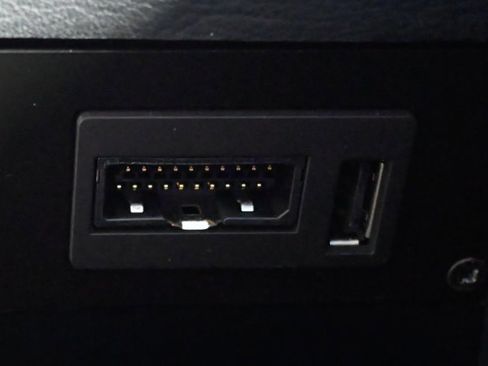 Used 2009 Aston Martin DB9 Coupe image 94