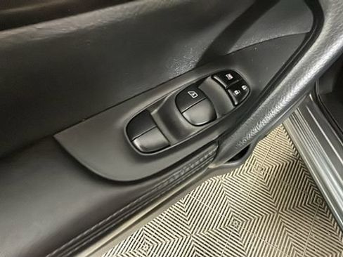 Used 2022 Nissan Rogue Sport S AWD/4WD image 11