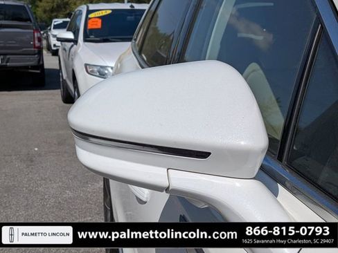 Certified 2022 Lincoln Nautilus Reserve w/ Equipment Group 201A image 11