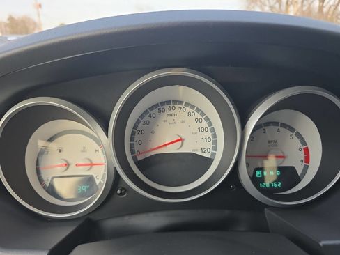 Used 2008 Dodge Grand Caravan SXT FWD image 12
