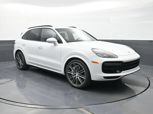 Certified 2021 Porsche Cayenne Turbo AWD/4WD image 25