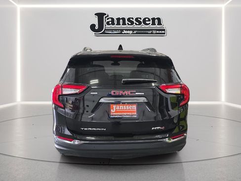 Used 2024 GMC Terrain AT4 AWD/4WD image 4