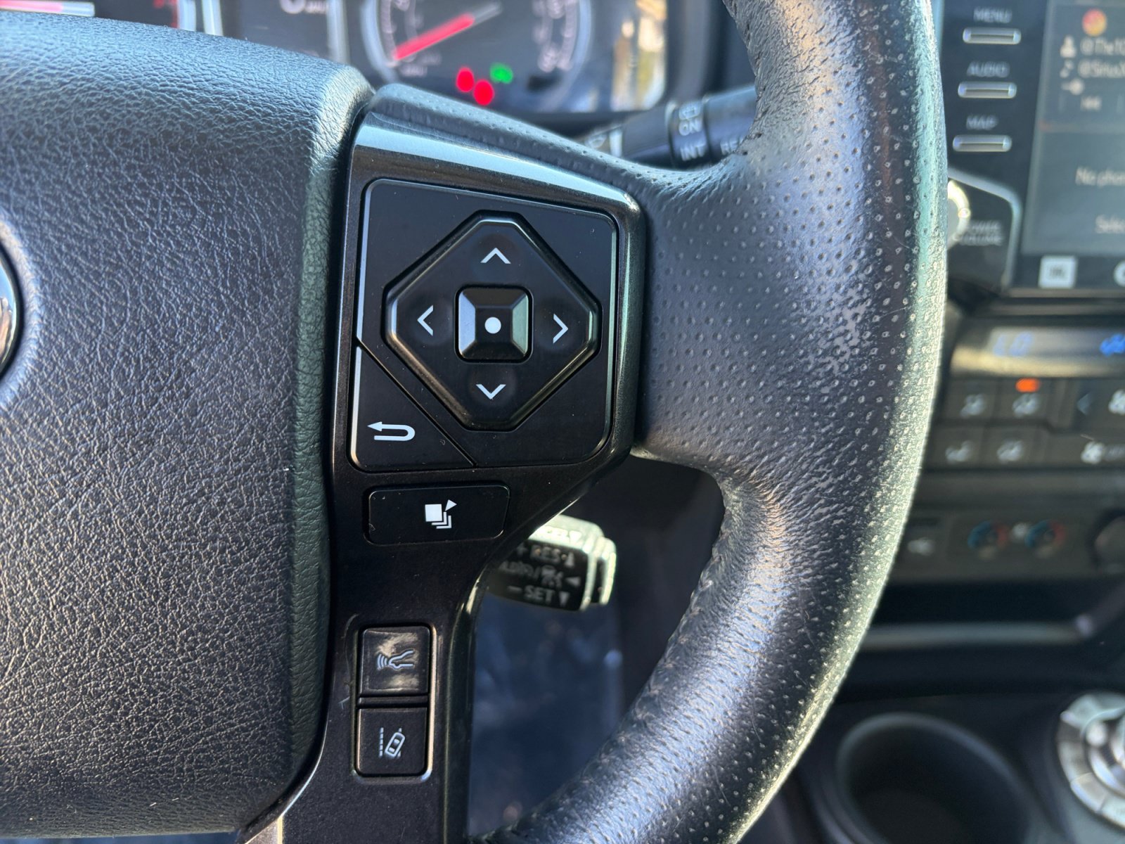 Used 2020 Toyota 4Runner Nightshade AWD/4WD image 15
