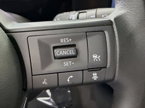 Used 2026 Nissan Kicks SV FWD image 15