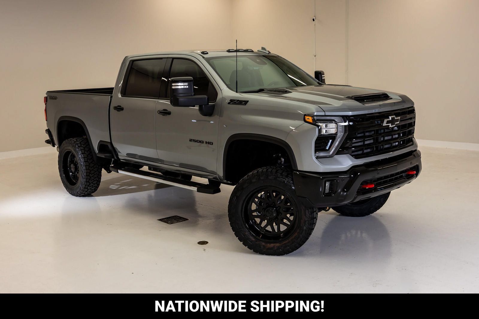 Used 2026 Chevrolet Silverado 2500 LTZ w/ LTZ Plus Package AWD/4WD image 1