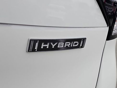 Used 2025 Subaru Forester Limited image 34