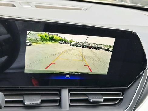 New 2026 Chevrolet Trax LT w/ Driver Confidence Package FWD image 20