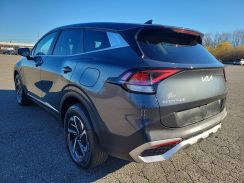 Used 2023 Kia Sportage LX image 7