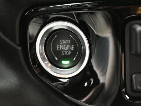 Used 2025 Chevrolet Silverado 1500 High Country image 31