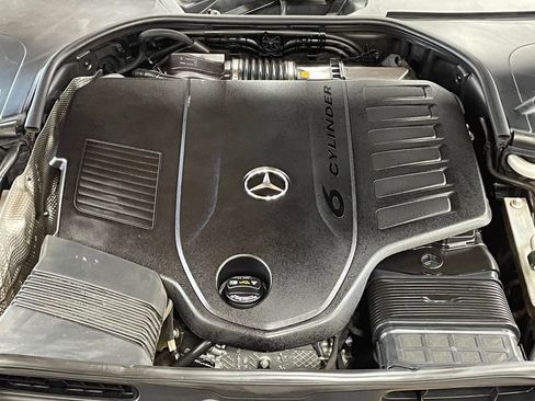 Used 2022 Mercedes-Benz S 500 4MATIC w/ AMG Line Package image 51