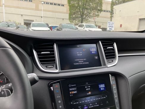 Used 2023 INFINITI QX55 Luxe w/ Cargo Package image 18