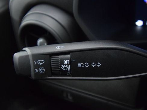 Used 2026 Chevrolet Colorado Trail Boss AWD/4WD image 36