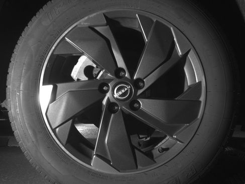 Used 2025 Nissan Rogue SV AWD/4WD image 15