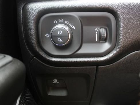 New 2026 RAM 1500 Express AWD/4WD image 20