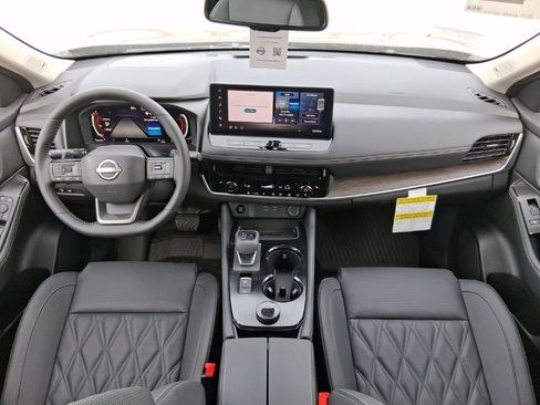 New 2026 Nissan Rogue Platinum AWD/4WD image 9